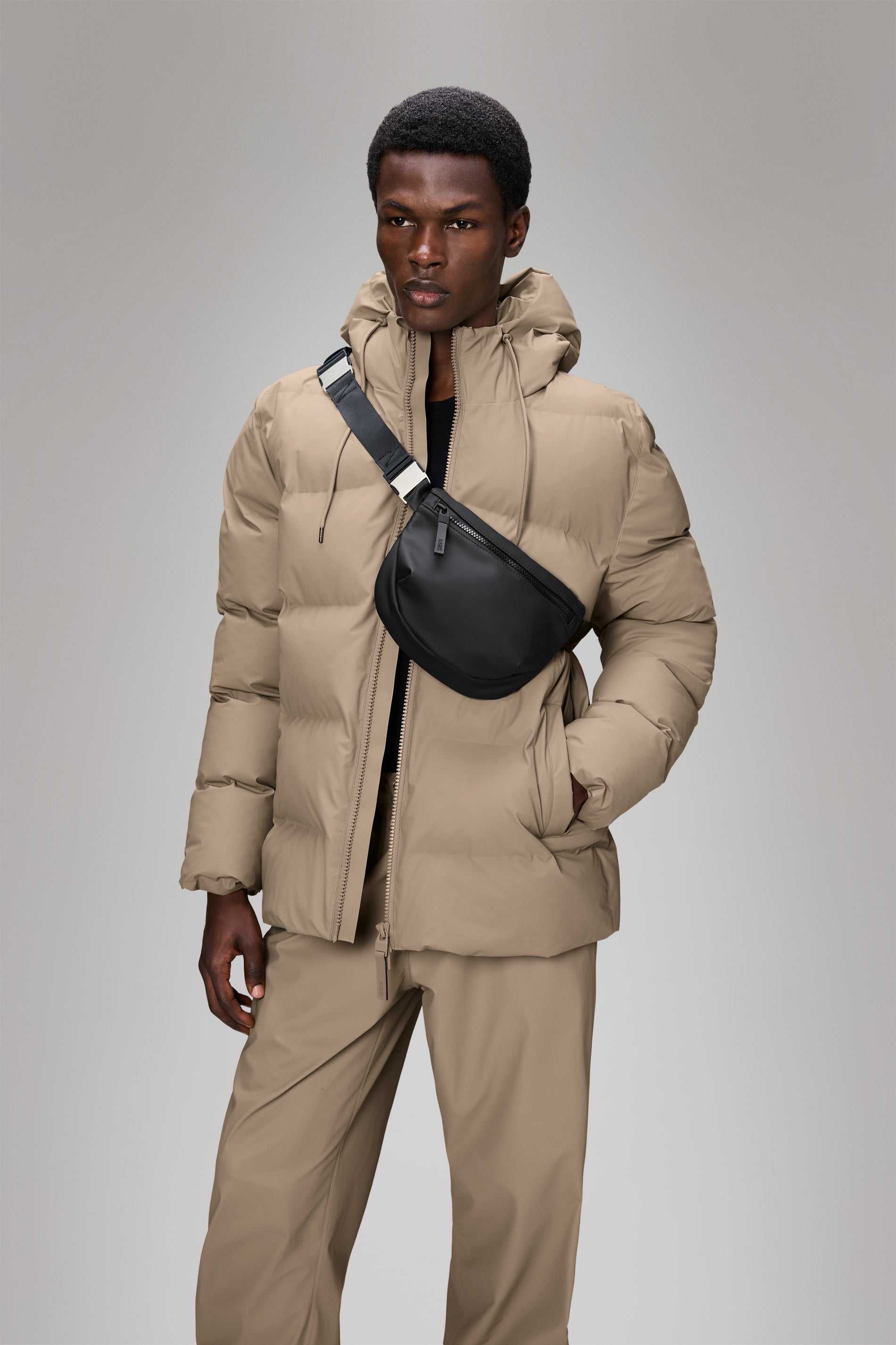 RAINS Valera Bum Bag Micro Black 1.60L H16 x D5 x W18 cm Bum bag