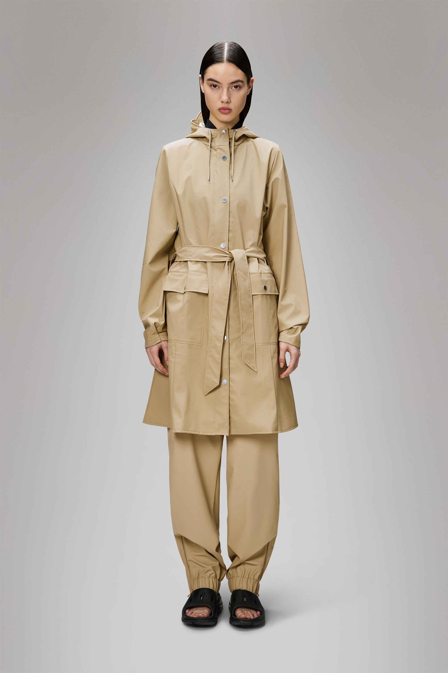 RAINS Curve Long Jacket
Sand Jacket