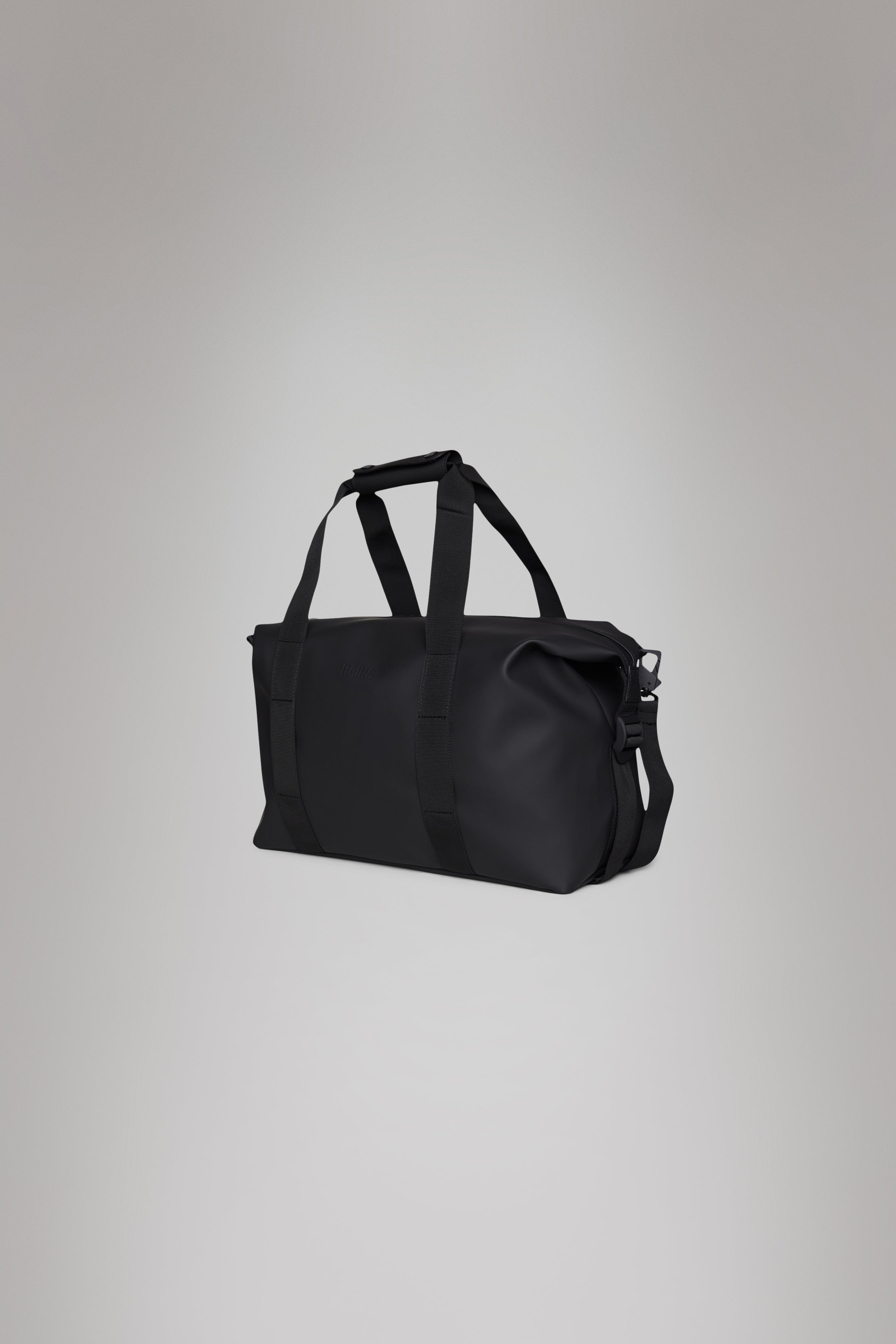 Rains Hilo Weekend Bag Small Black 23.50L H29 x D18 x W50 cm Weekender