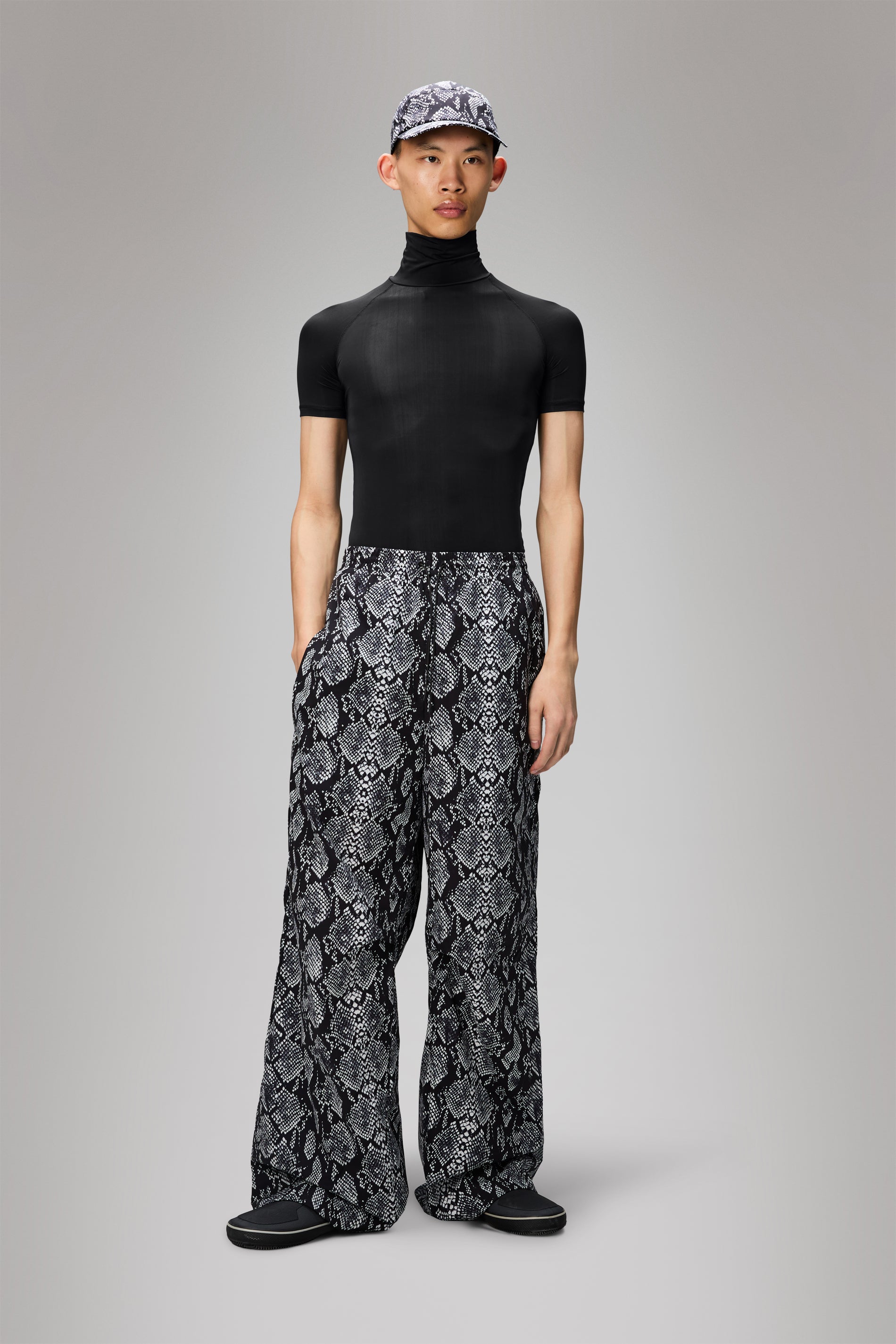 RAINS Snake Mito Pants Wide Black Pants