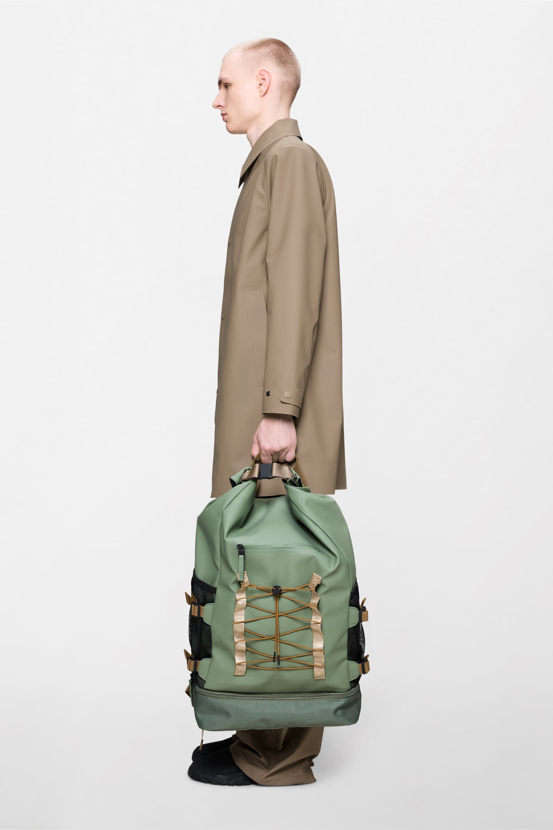 RAINS Trail Mountaineer Rolltop Large Well Backpack