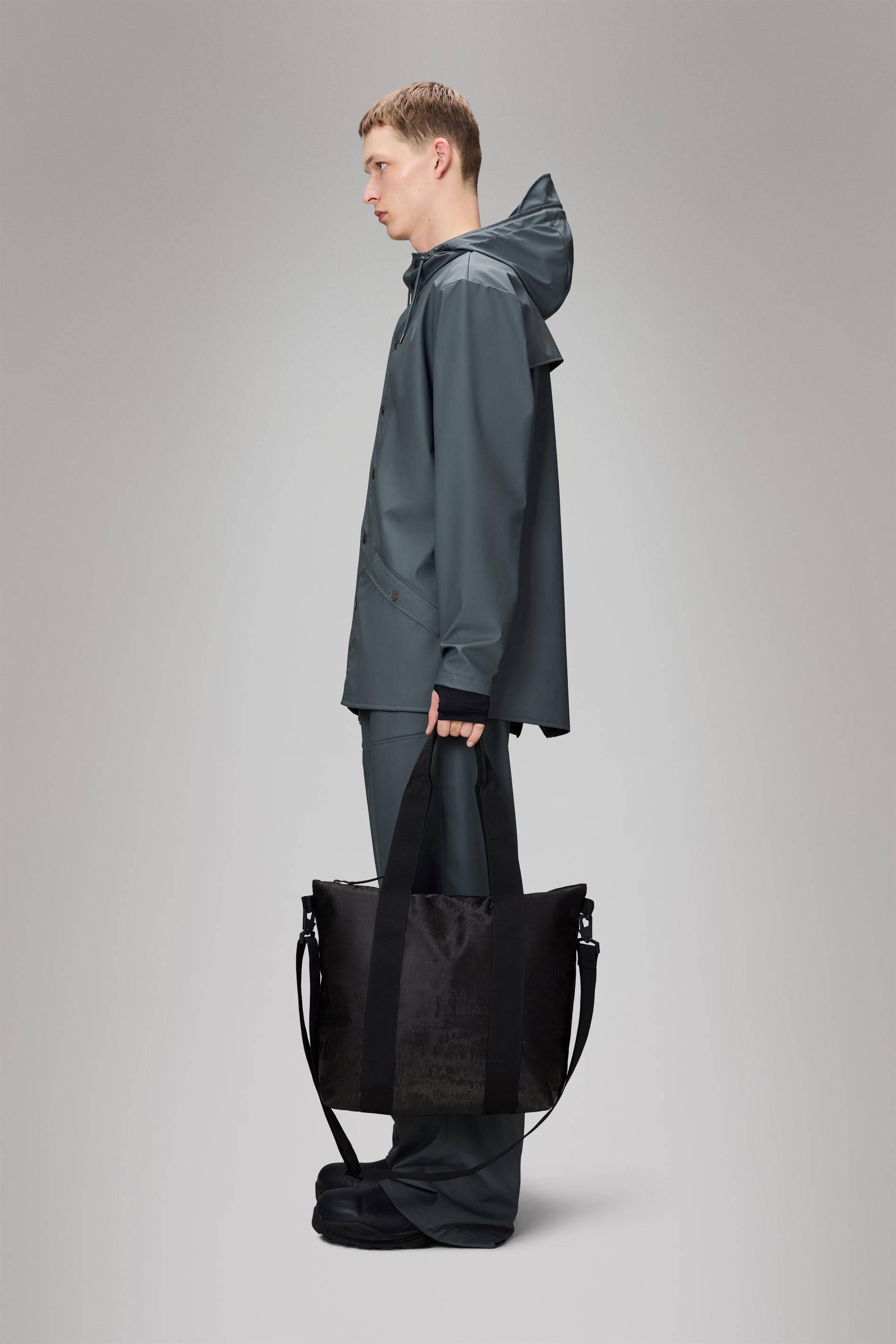 RAINS Tote Bag Mini Coal 18.50L H36 x D13 x W46 cm Tote