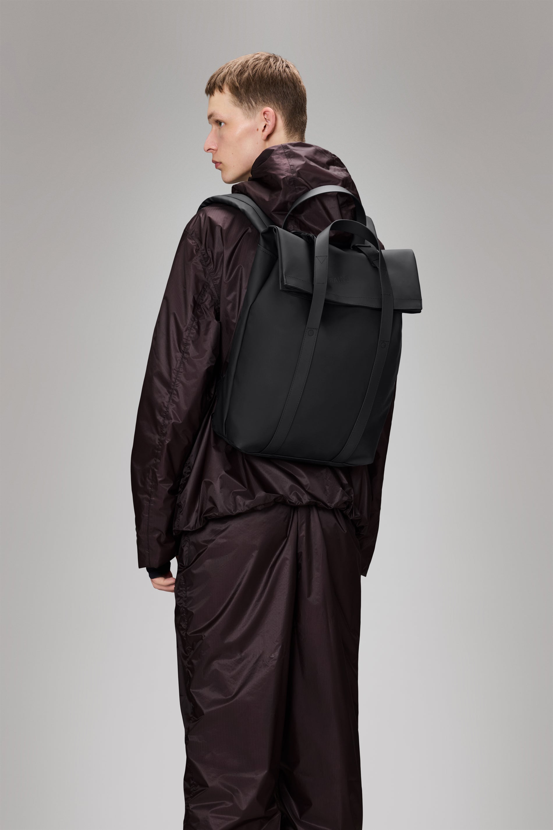 RAINS 2 Way Tote Backpack Black 23L H58 x D12 x W33 cm Backpack