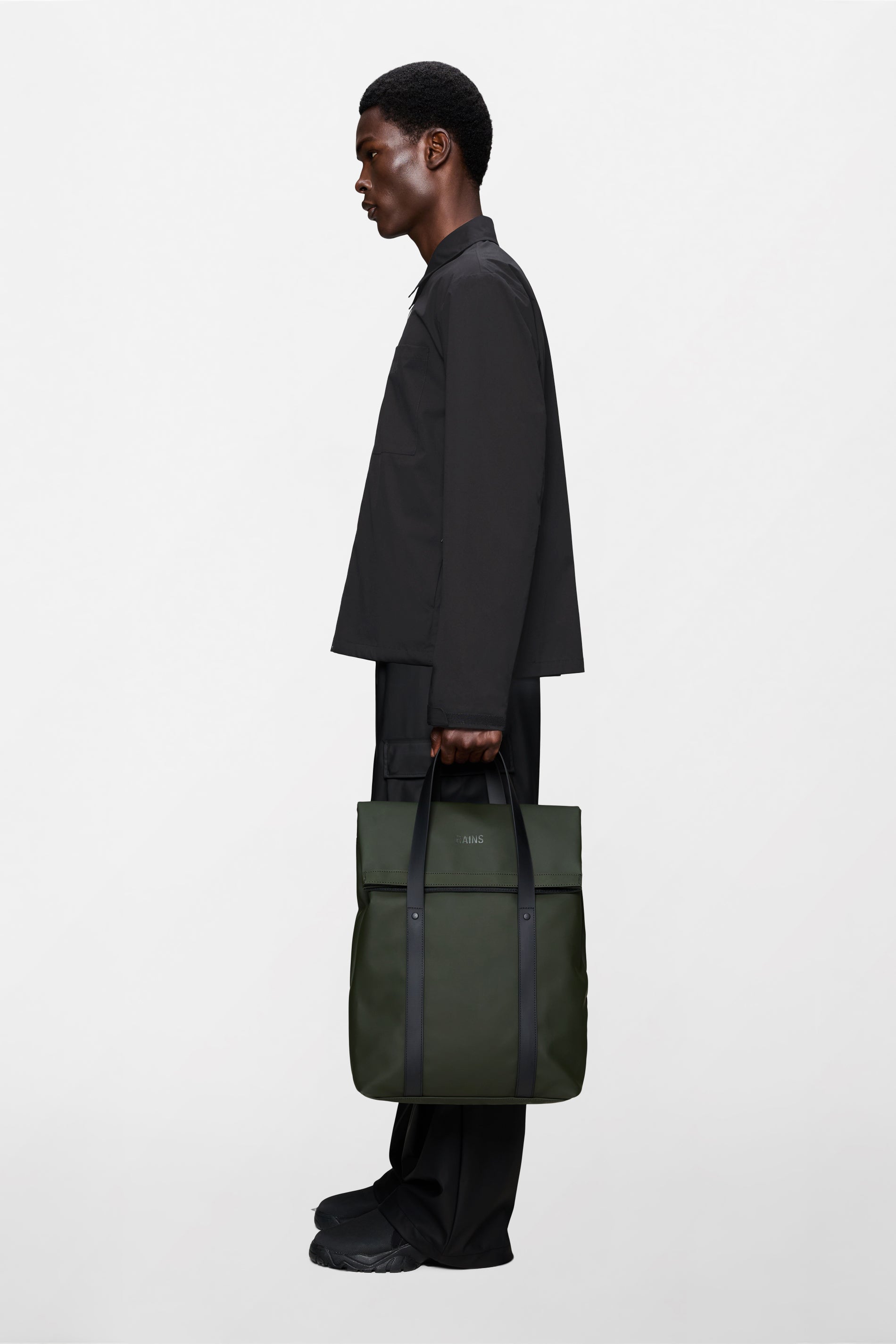 RAINS 2 Way Tote Backpack Green 15L H58 x D12 x W33 cm Backpack