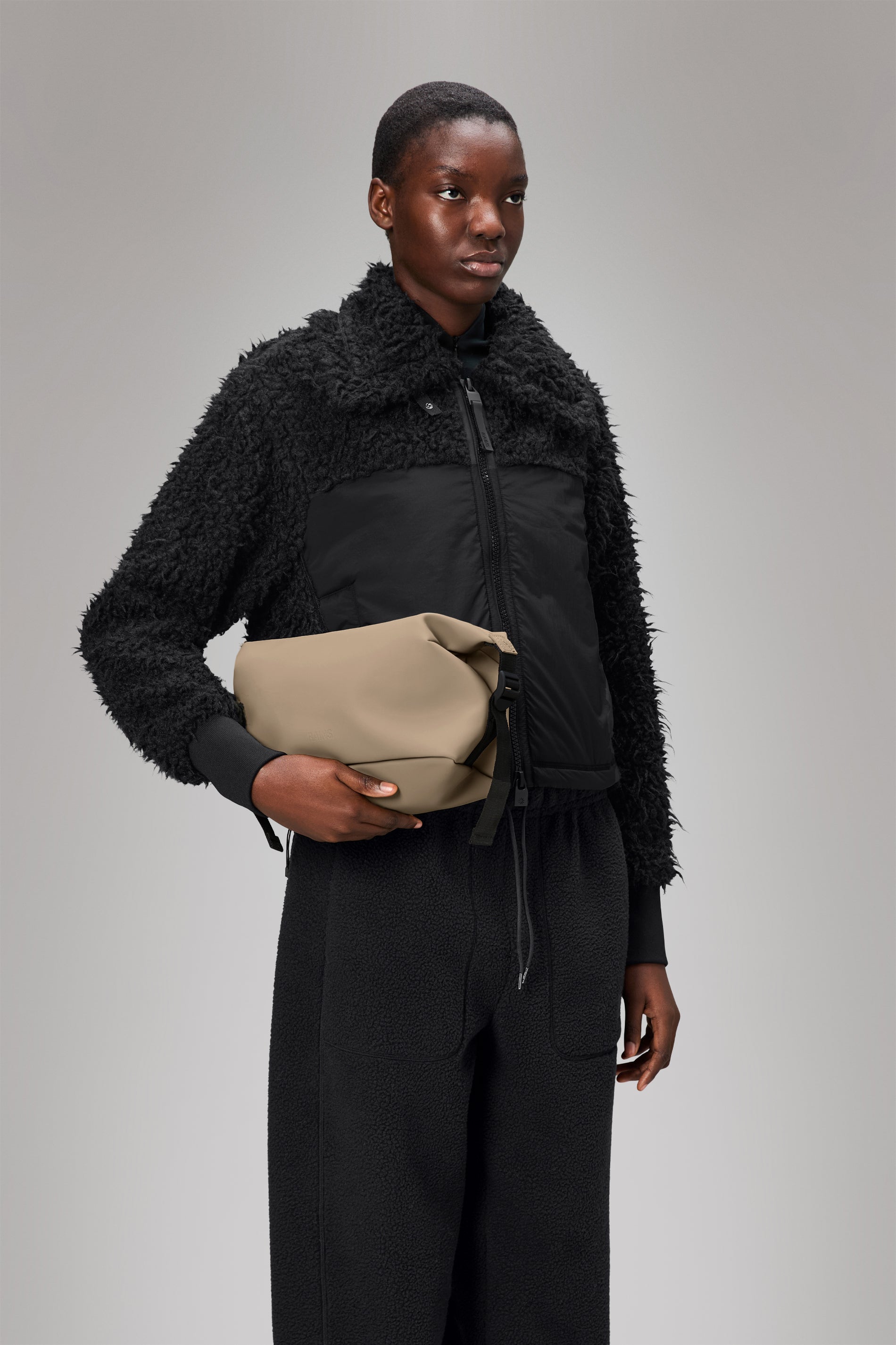 RAINS Hilo Wash Bag Beige 5.50L H18 x D12 x W26 cm Wash Bag