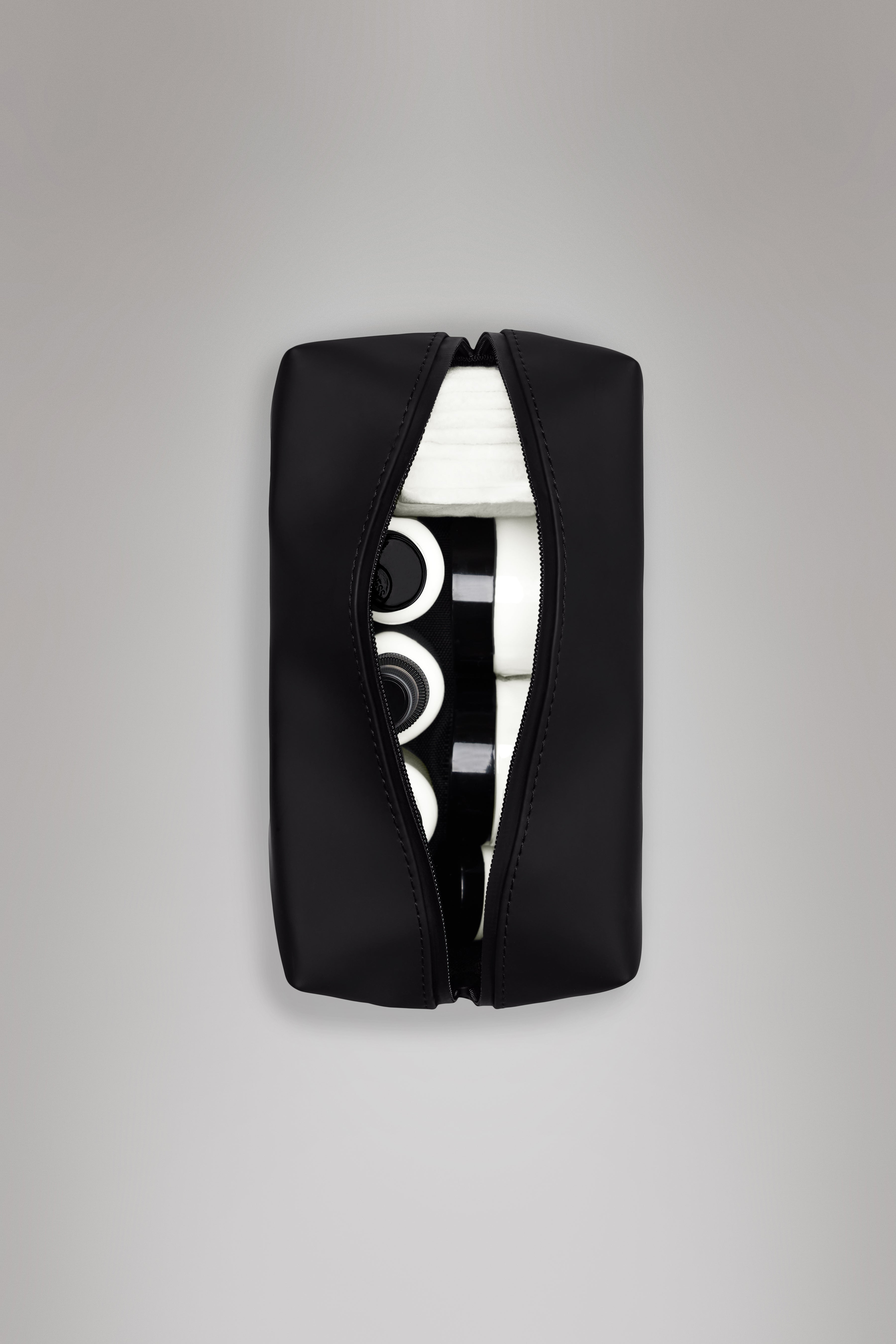 RAINS Wash Bag Small Depth 3L H13 x D11 x W21 cm Wash Bag