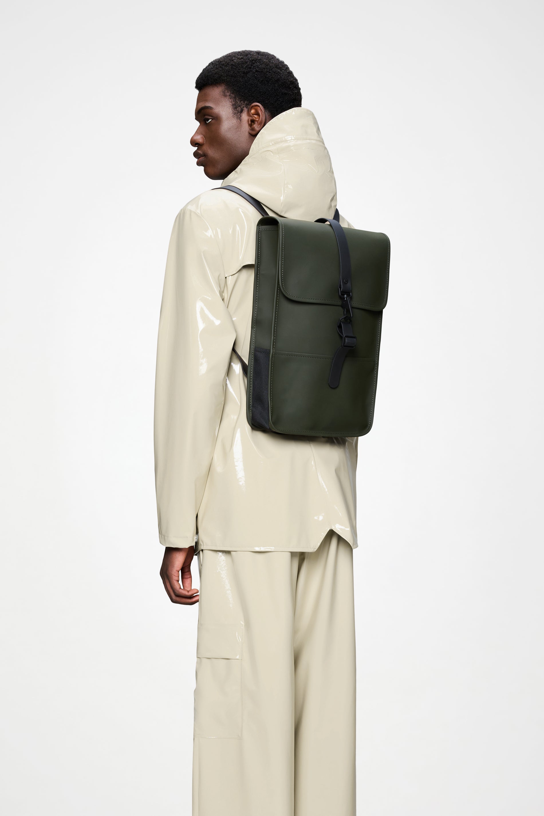RAINS Backpack Mini Green 12.50L H44 x D10 x W29 cm Backpack