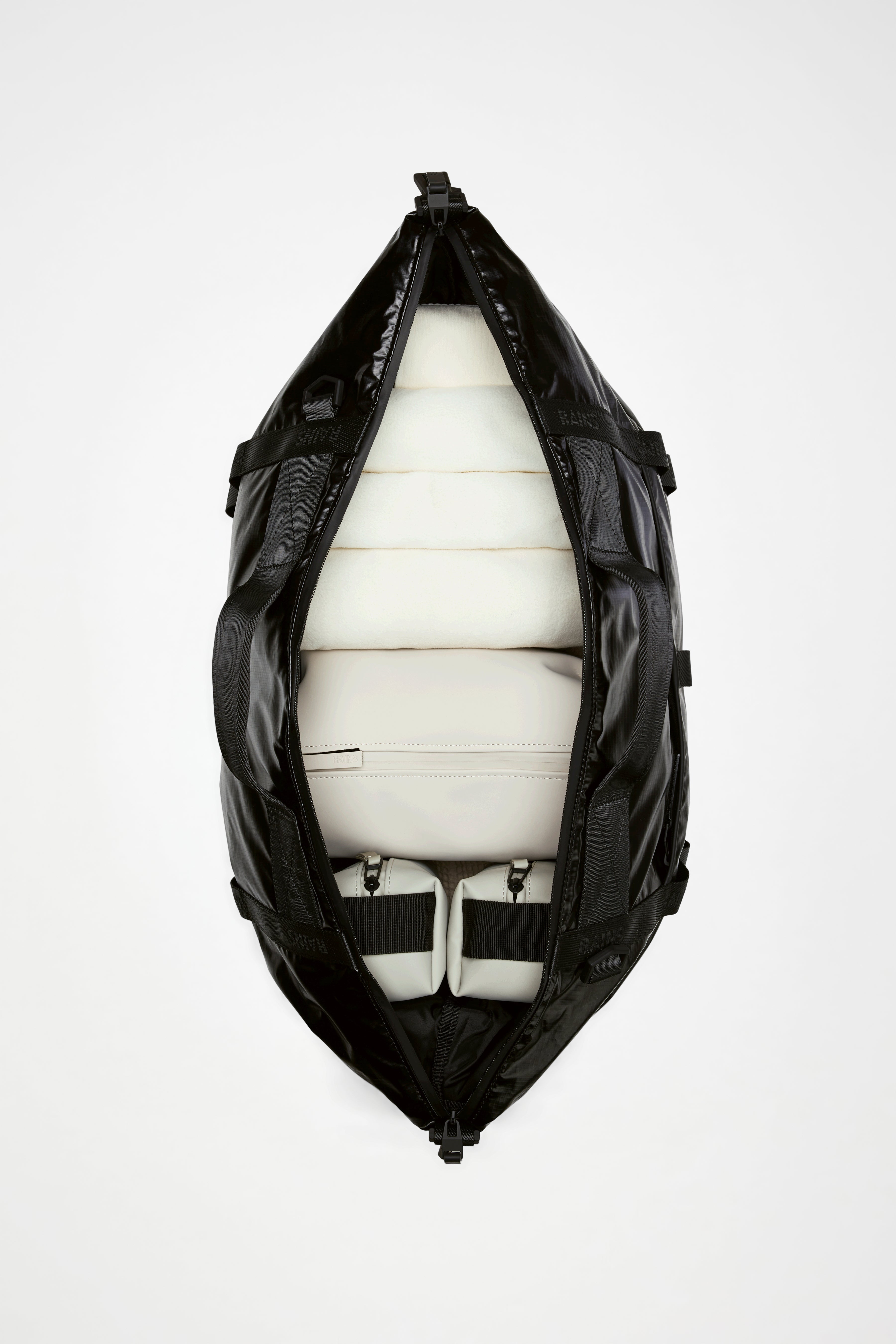 RAINS Sibu Weekend Bag Pool Weekender