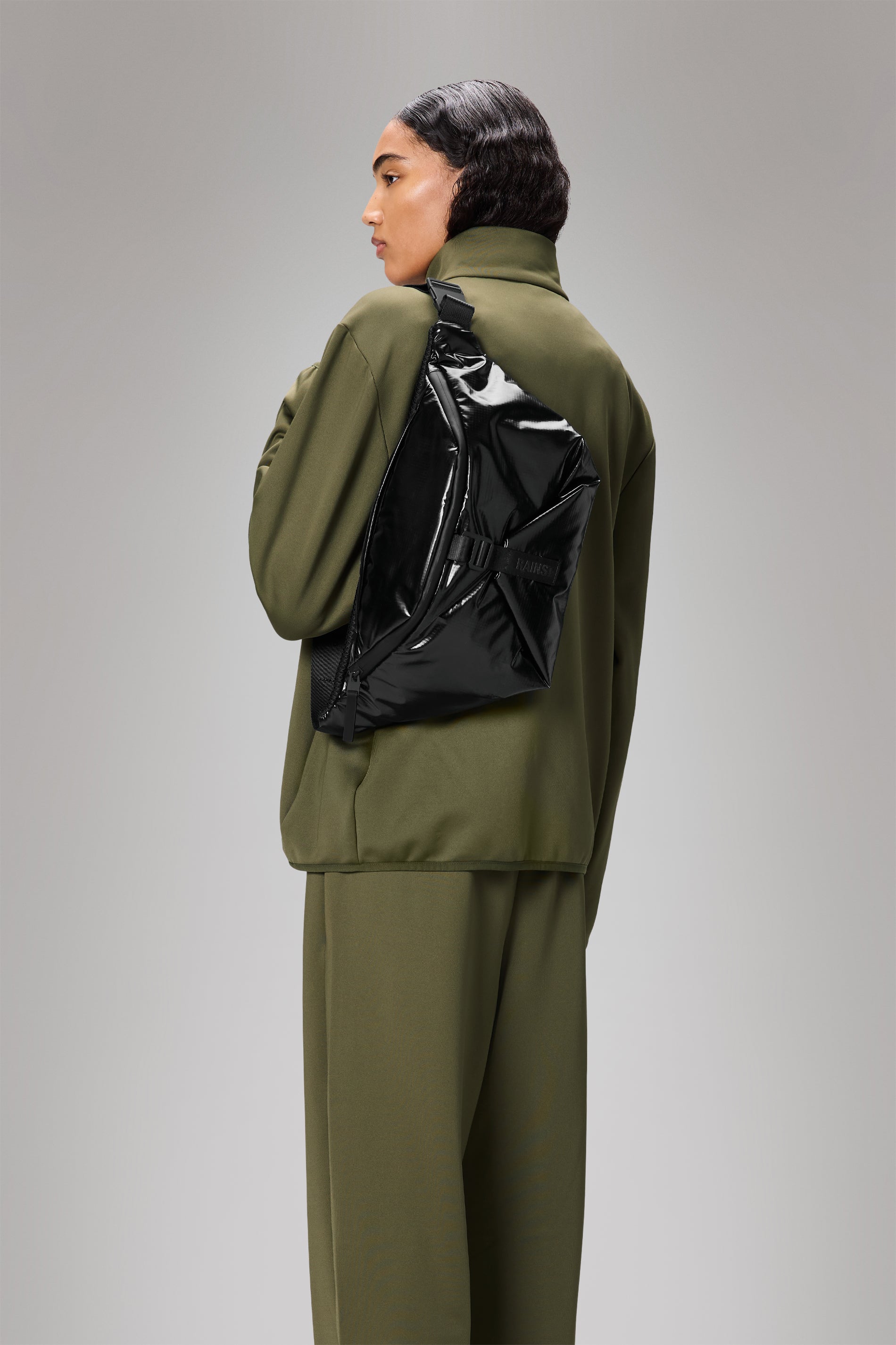 RAINS Sibu Bum Bag Large Black 10L H23.50 x D12 x W37.50 cm Bum bag