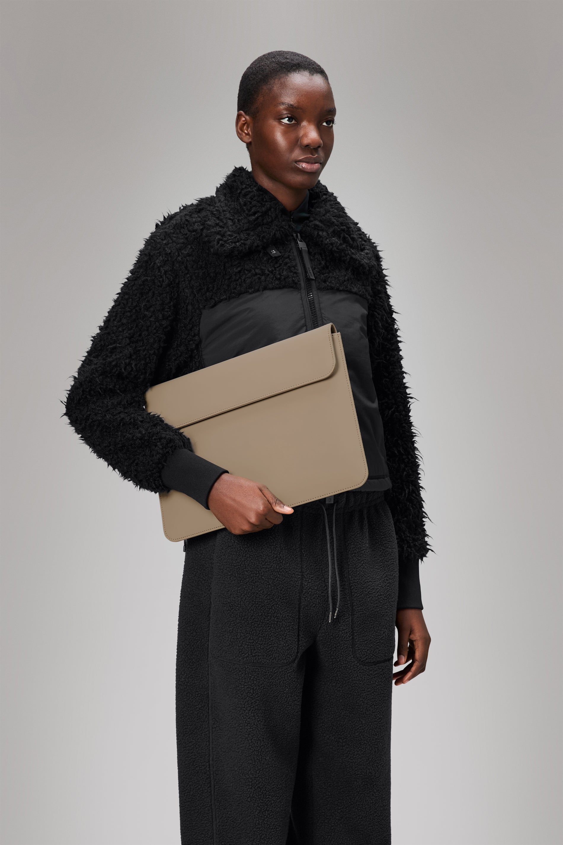 RAINS Laptop Portfolio 13″/14″ Beige 0.50L H27 x D0 x W36.50 cm Laptop Case