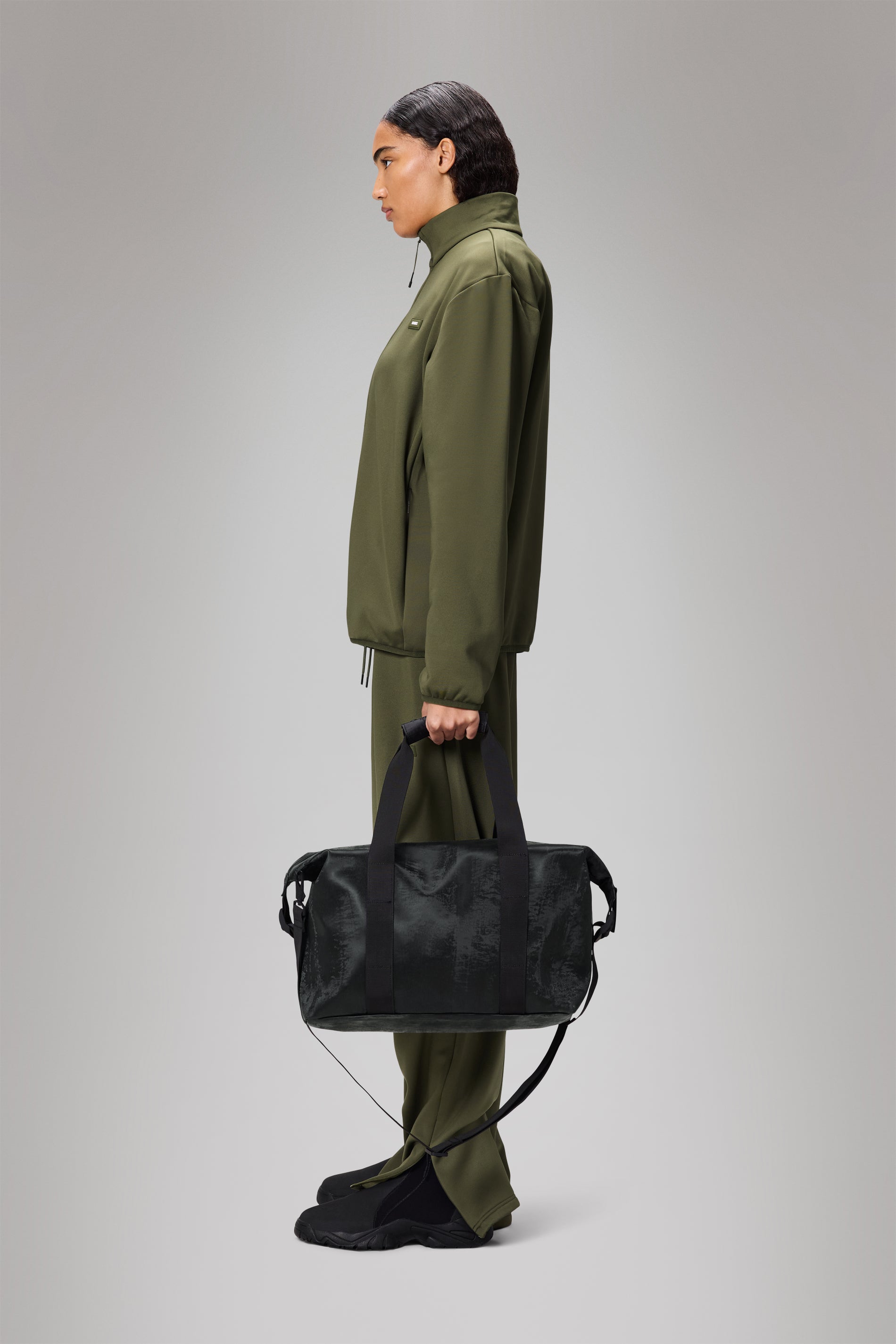 Rains Hilo Weekend Bag Small Coal 23.50L H29 x D18 x W50 cm Weekender