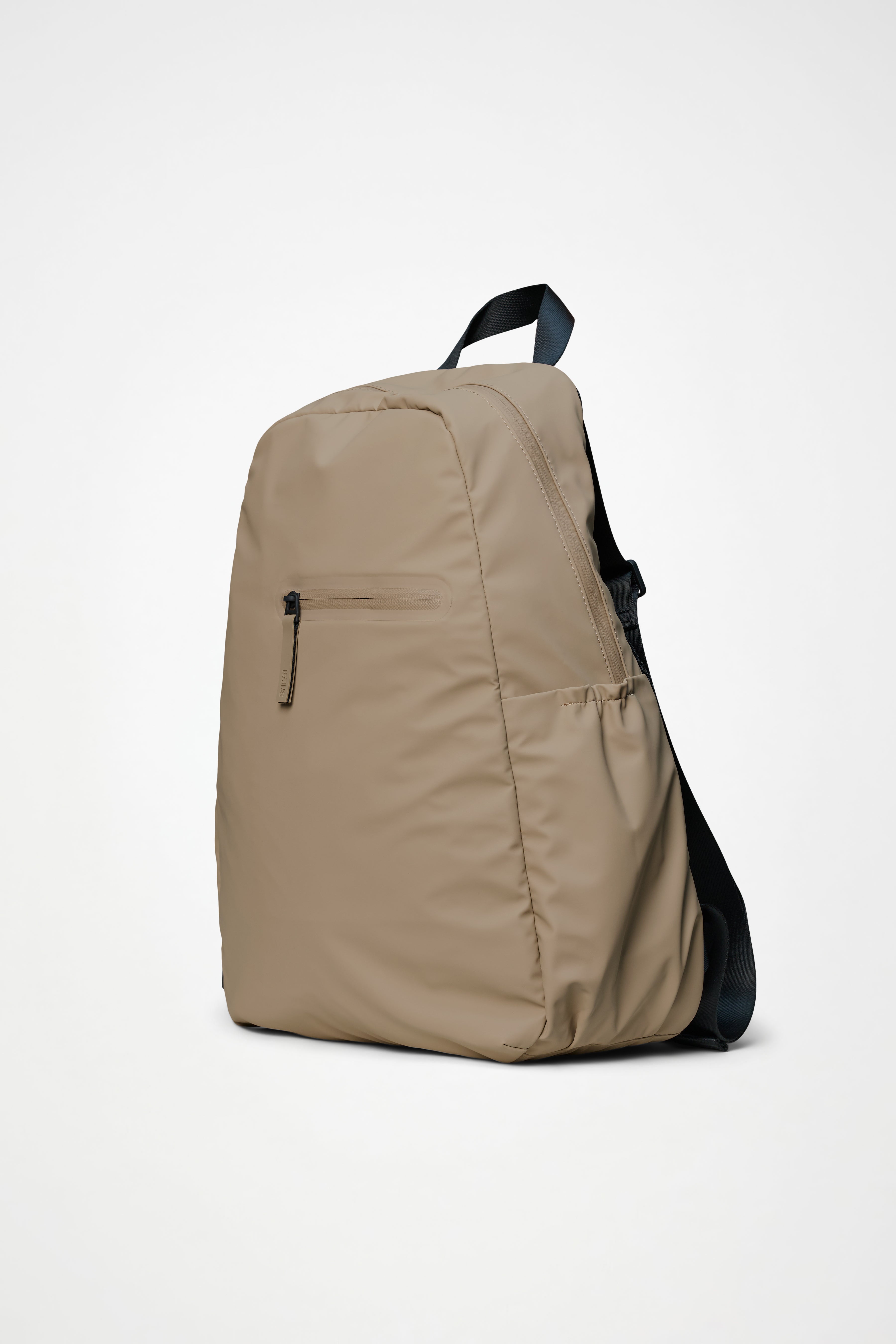 RAINS Dash Backpack Beige 28L H42 x D14 x W31 cm Backpack