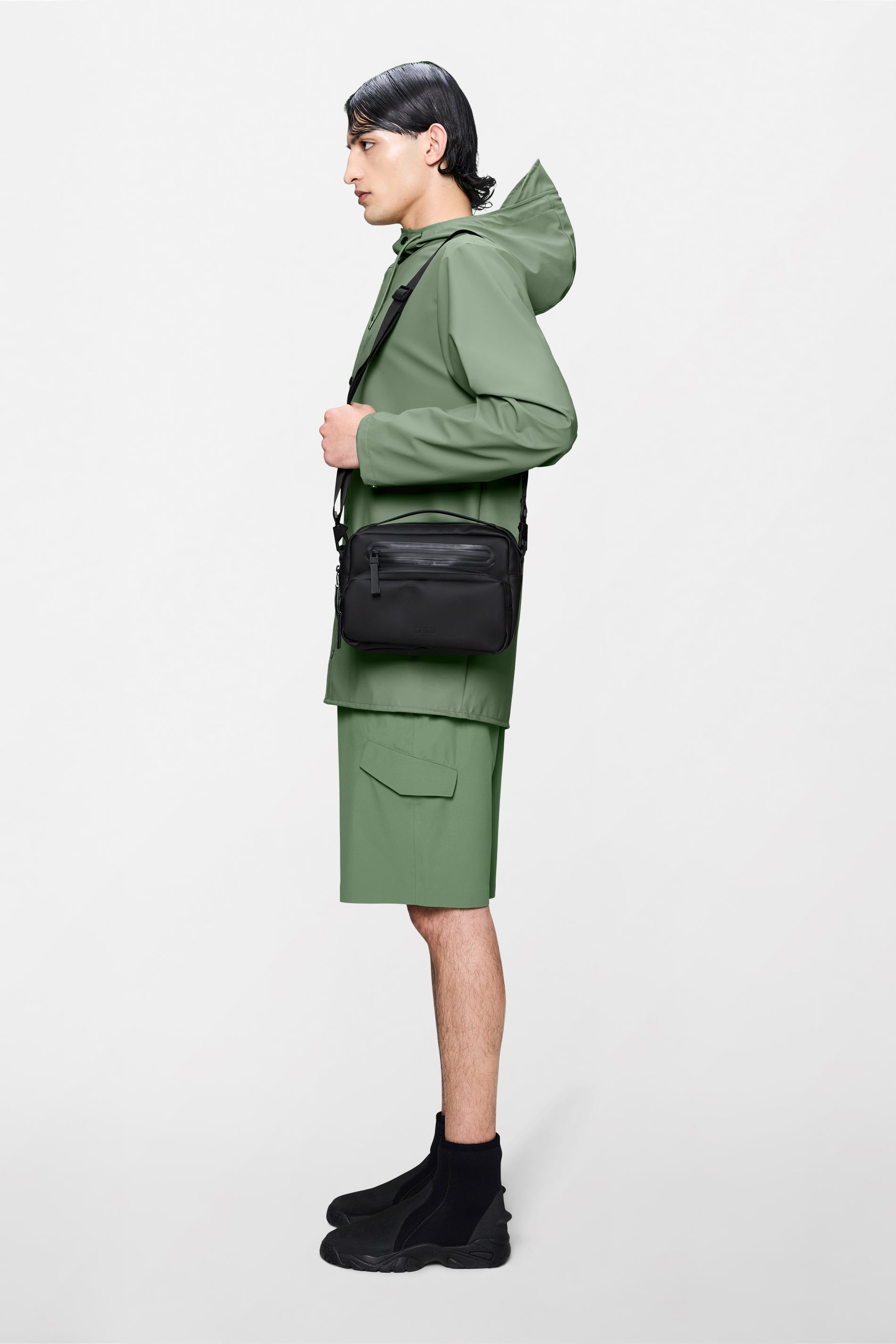 RAINS Cargo Box Bag Black 4L H18 x D8 x W25 cm Crossbody