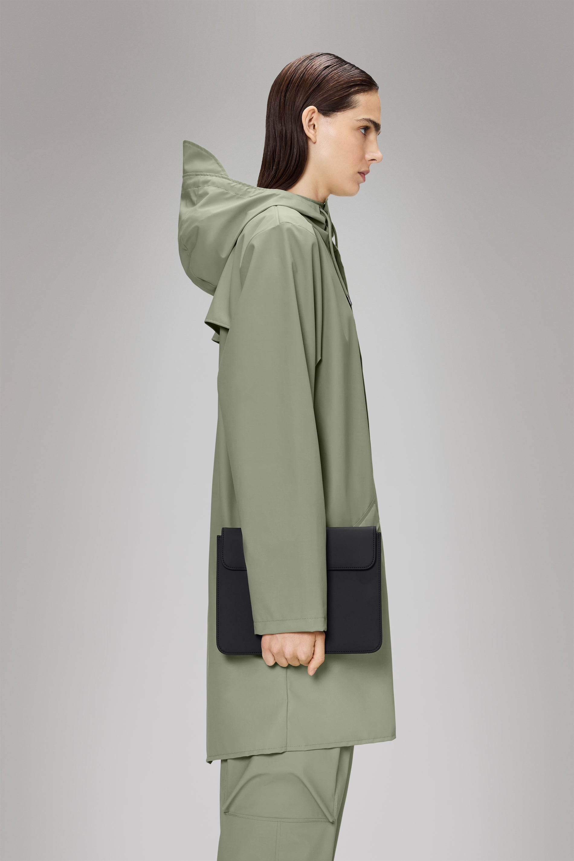 RAINS Tablet Portfolio Black 0.50L H19.50 x D1 x W27 cm Laptop Case