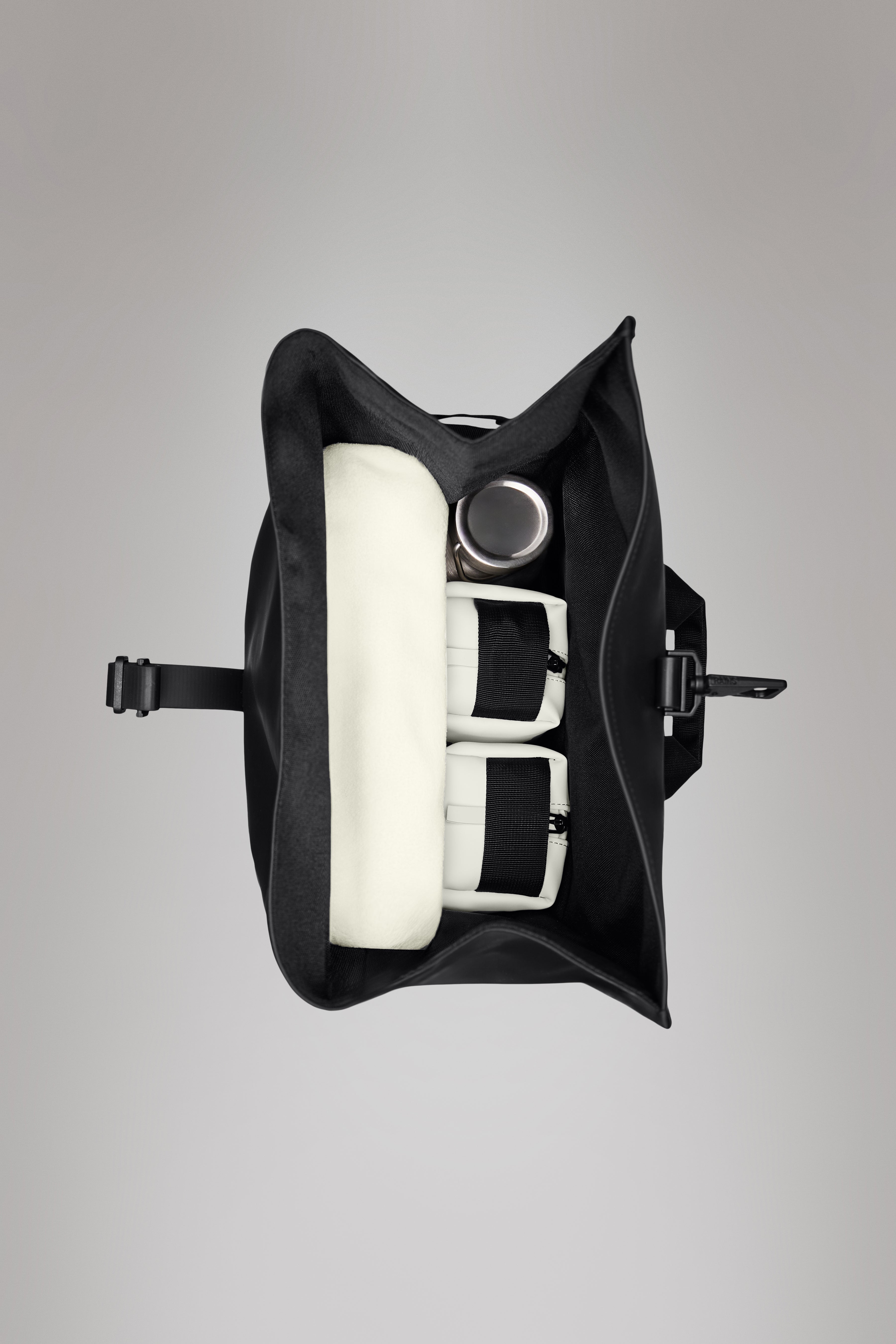 RAINS Rolltop Rucksack Large Green 23L H63 x D14 x W32 cm Backpack