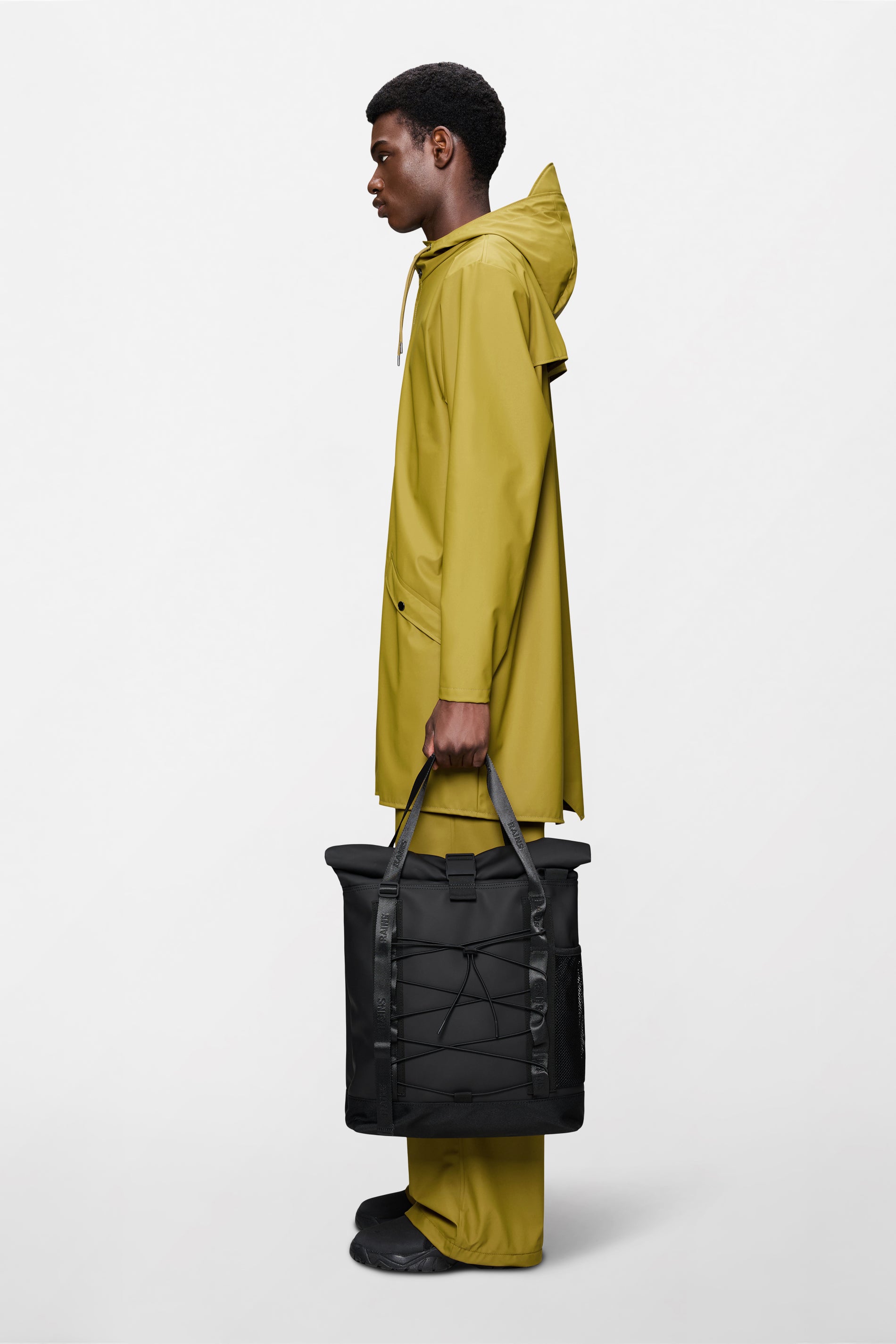 RAINS Trail Rolltop Tote Bag Black 25L H47 x D13 x W35 cm Tote